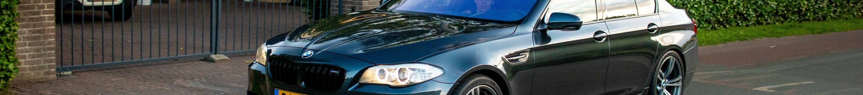 BMW M5 F10 2011