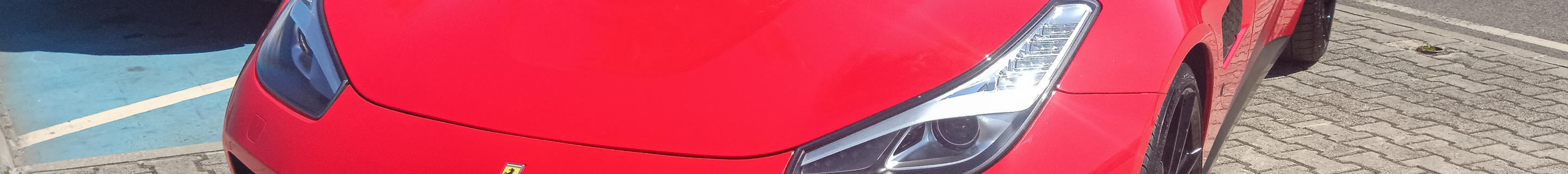Ferrari GTC4Lusso T
