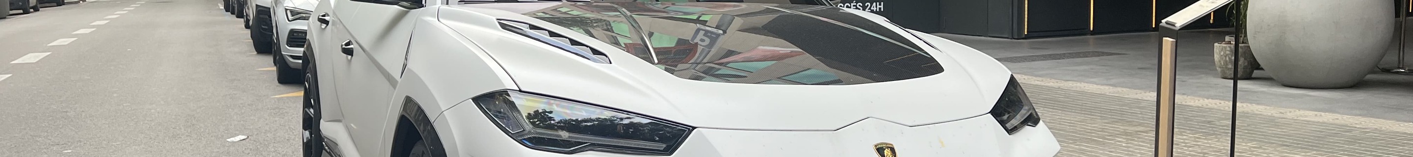 Lamborghini Urus Performante