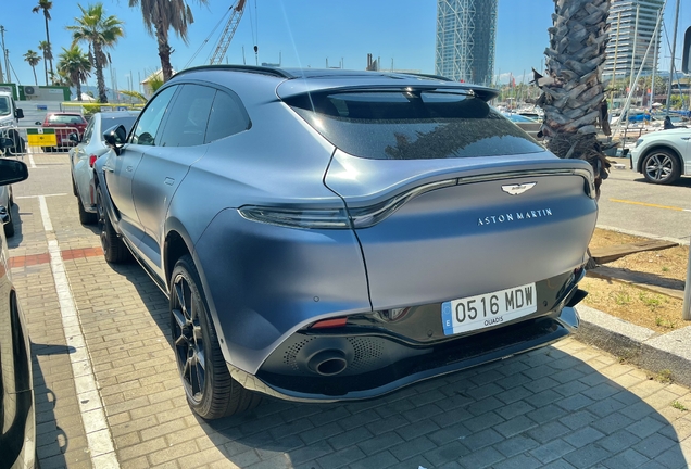 Aston Martin DBX