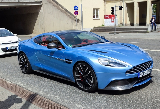 Aston Martin Vanquish 2013