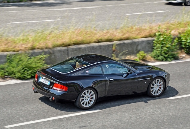 Aston Martin Vanquish S