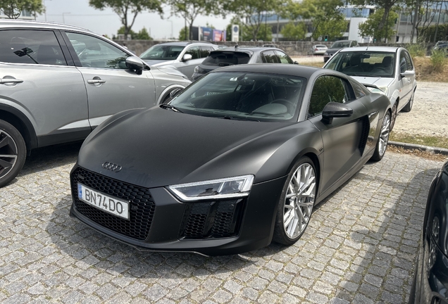 Audi R8 V10 Plus 2015
