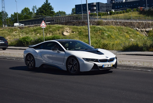 BMW i8