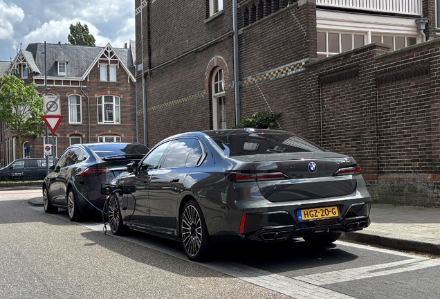 BMW M760e xDrive