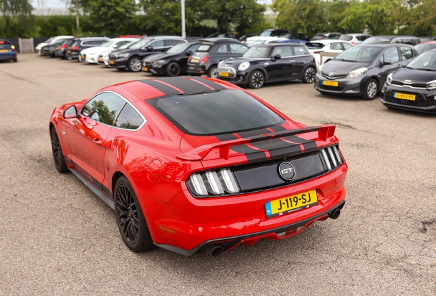 Ford Mustang GT 2015