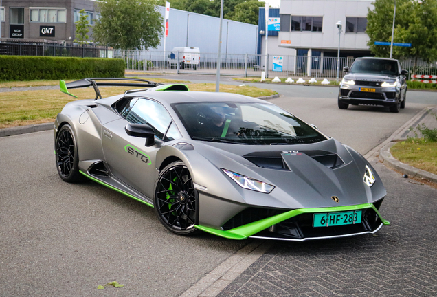 Lamborghini Huracán LP640-2 STO