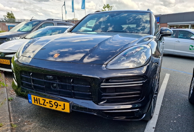 Porsche Cayenne Turbo S E-Hybrid