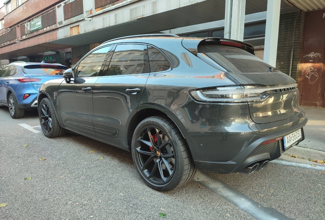 Porsche 95B Macan GTS MkIII