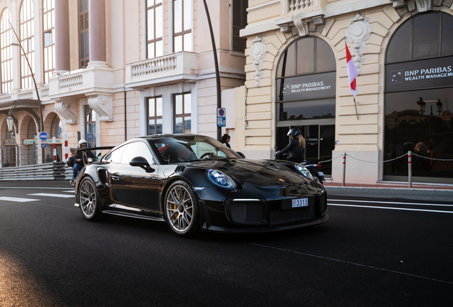 Porsche 991 GT2 RS Weissach Package