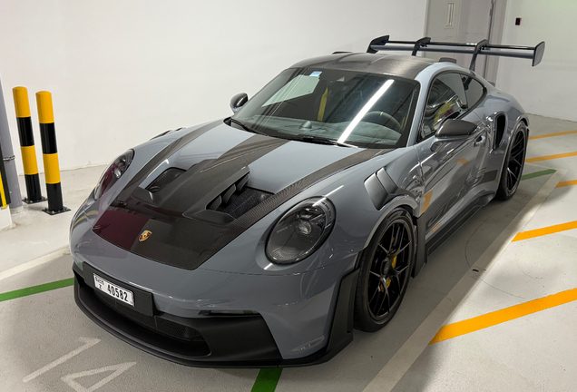 Porsche 992 GT3 RS Weissach Package