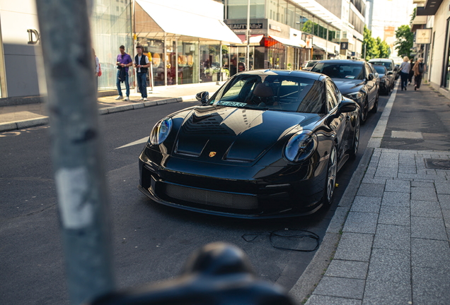 Porsche 992 S/T