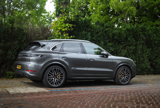 Porsche 9YA Cayenne Turbo E-Hybrid