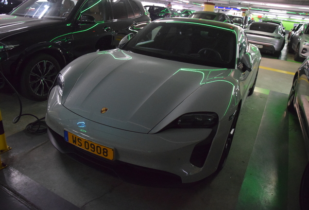 Porsche Taycan GTS