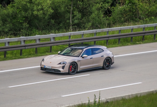 Porsche Taycan GTS Sport Turismo