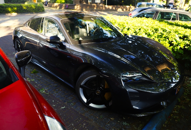 Porsche Taycan Turbo S