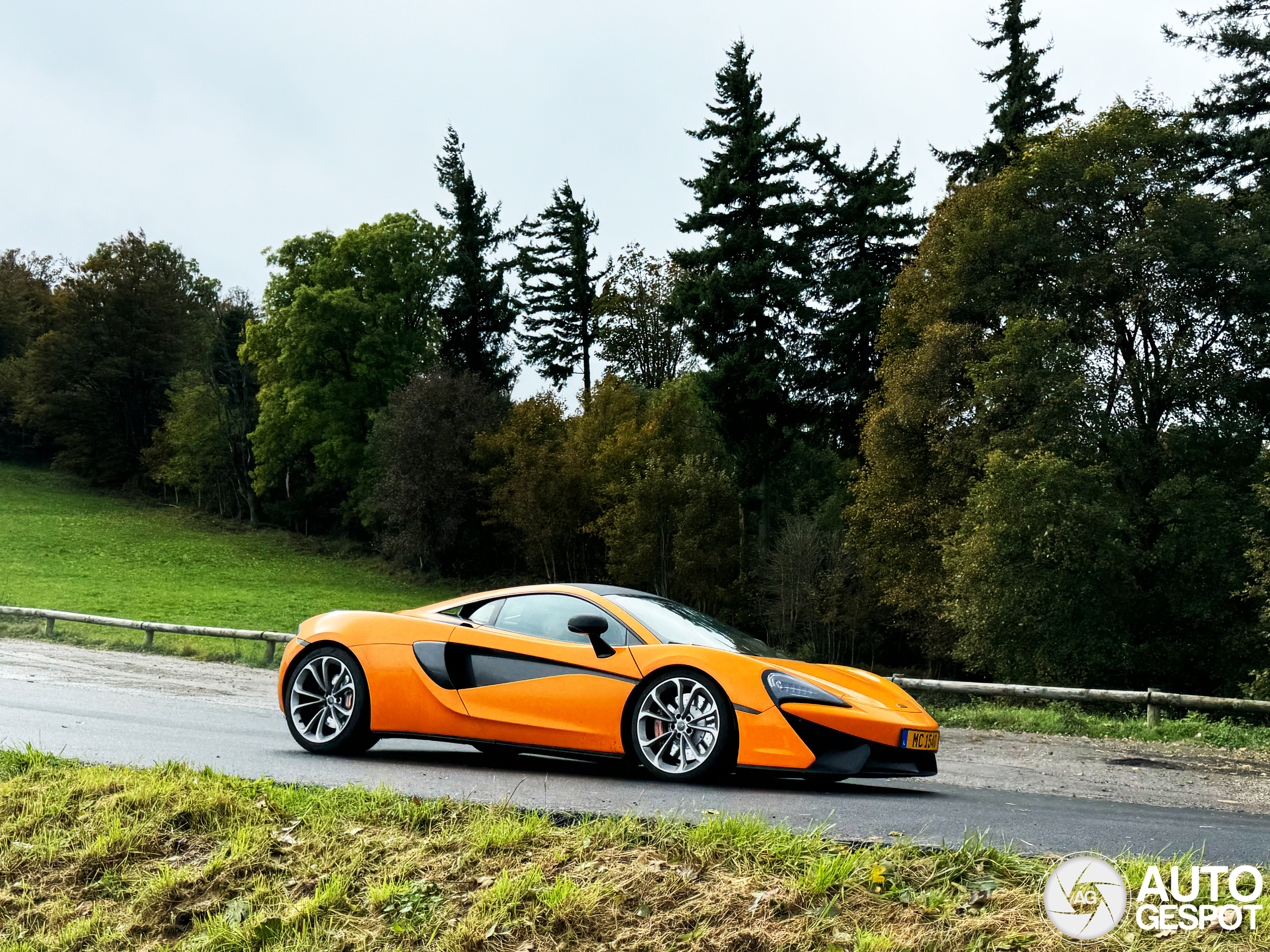 McLaren 540C
