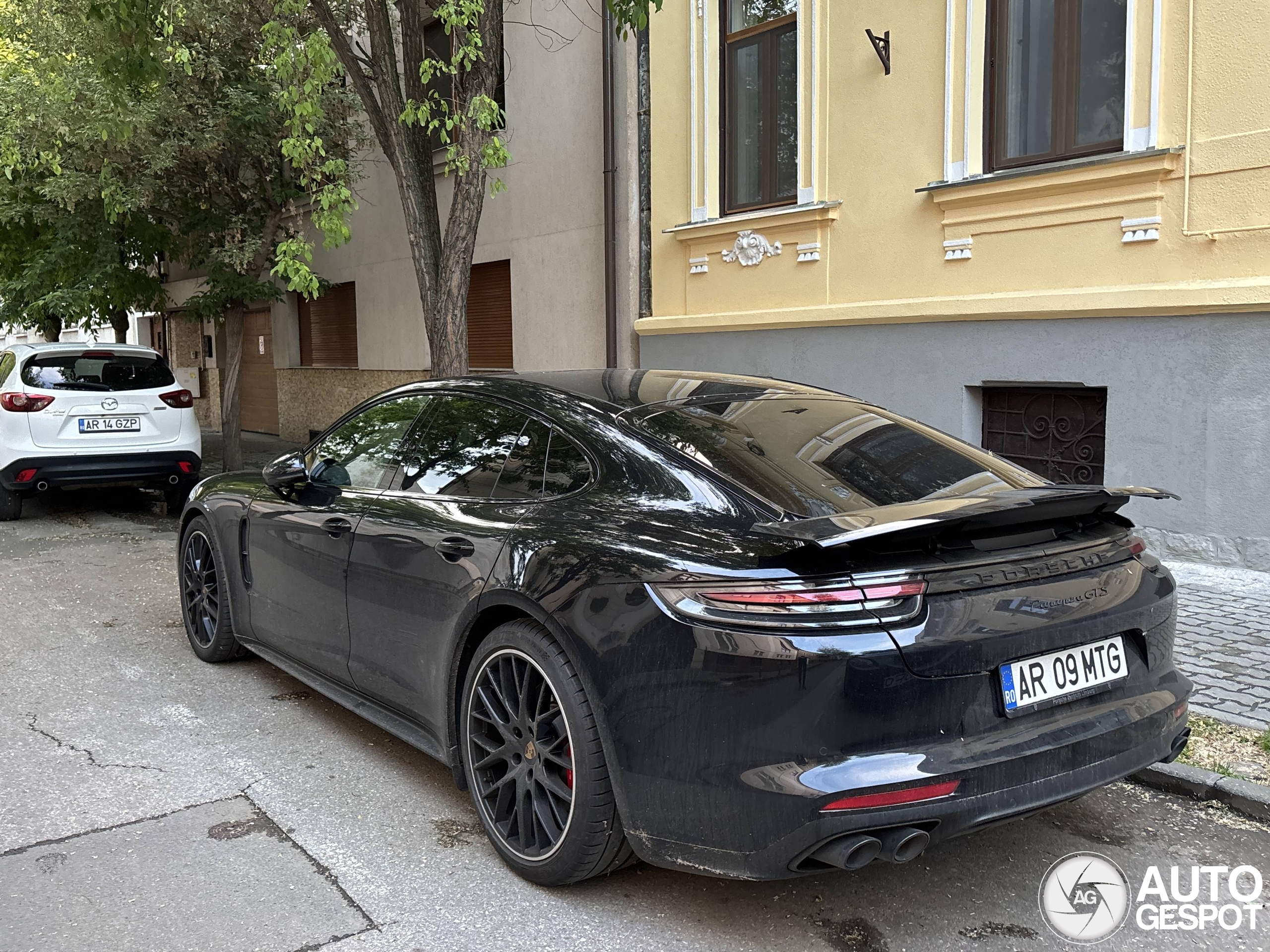 Porsche 971 Panamera GTS MkI