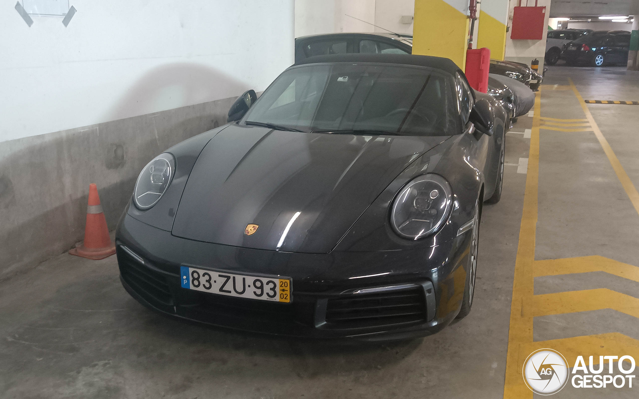 Porsche 992 Carrera 4S Cabriolet