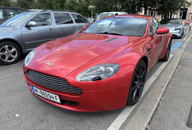 Aston Martin V8 Vantage