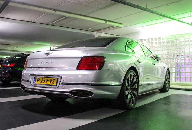 Bentley Flying Spur Hybrid