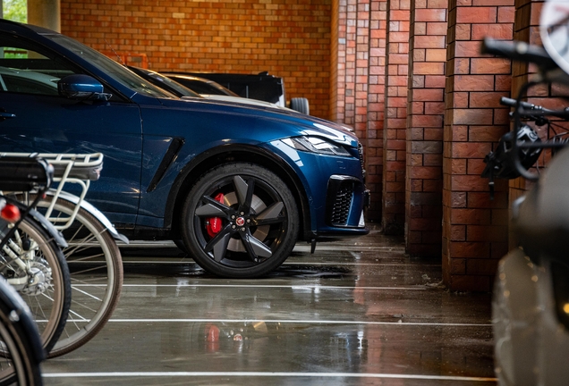 Jaguar F-PACE SVR 2021