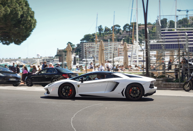 Lamborghini Aventador LP700-4 Roadster