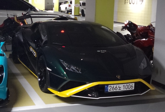 Lamborghini Huracán LP640-2 STO