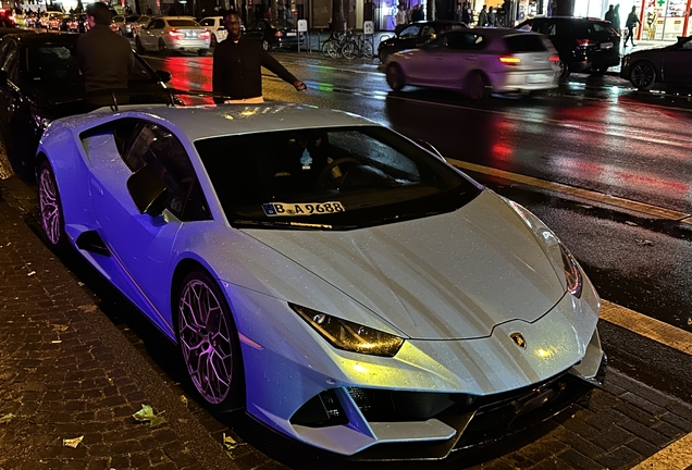 Lamborghini Huracán LP640-4 EVO