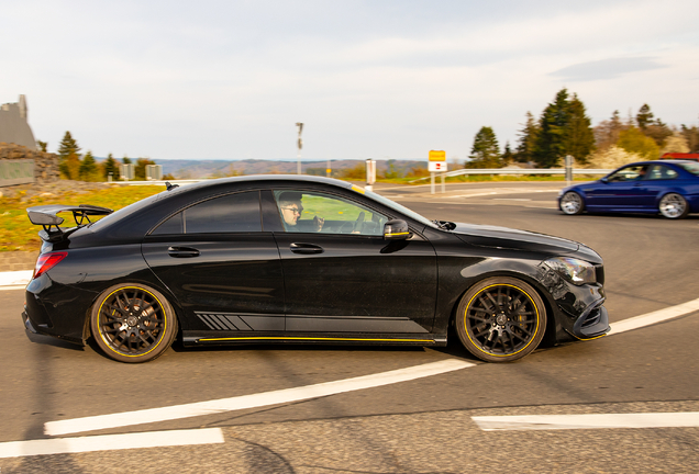 Mercedes-AMG CLA 45 C117 Yellow Night Edition