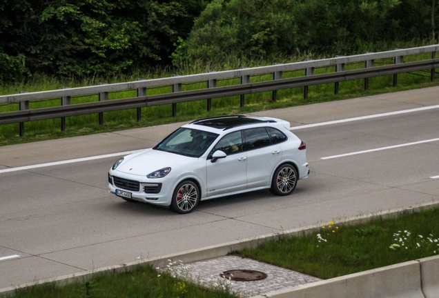 Porsche 958 Cayenne GTS