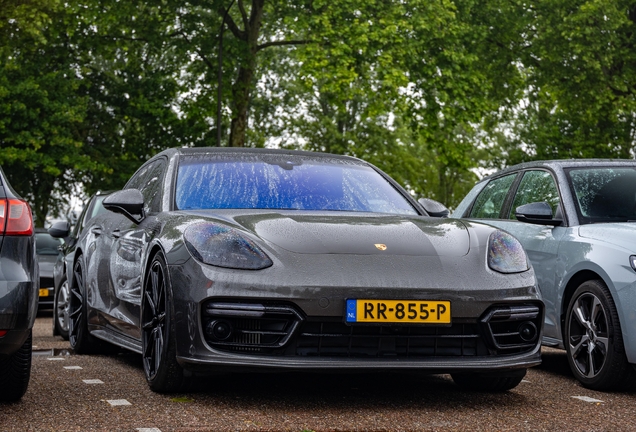 Porsche 971 Panamera Turbo S E-Hybrid Sport Turismo