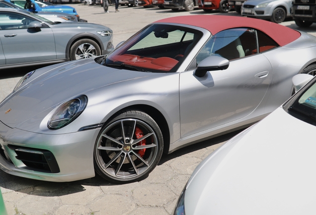 Porsche 992 Carrera 4S Cabriolet MkI
