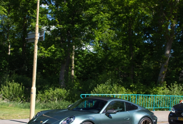 Porsche 992 GT3 Touring