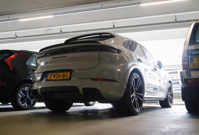 Porsche Cayenne Coupé Turbo E-Hybrid