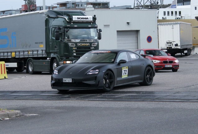 Porsche Taycan Turbo GT Weissach Package