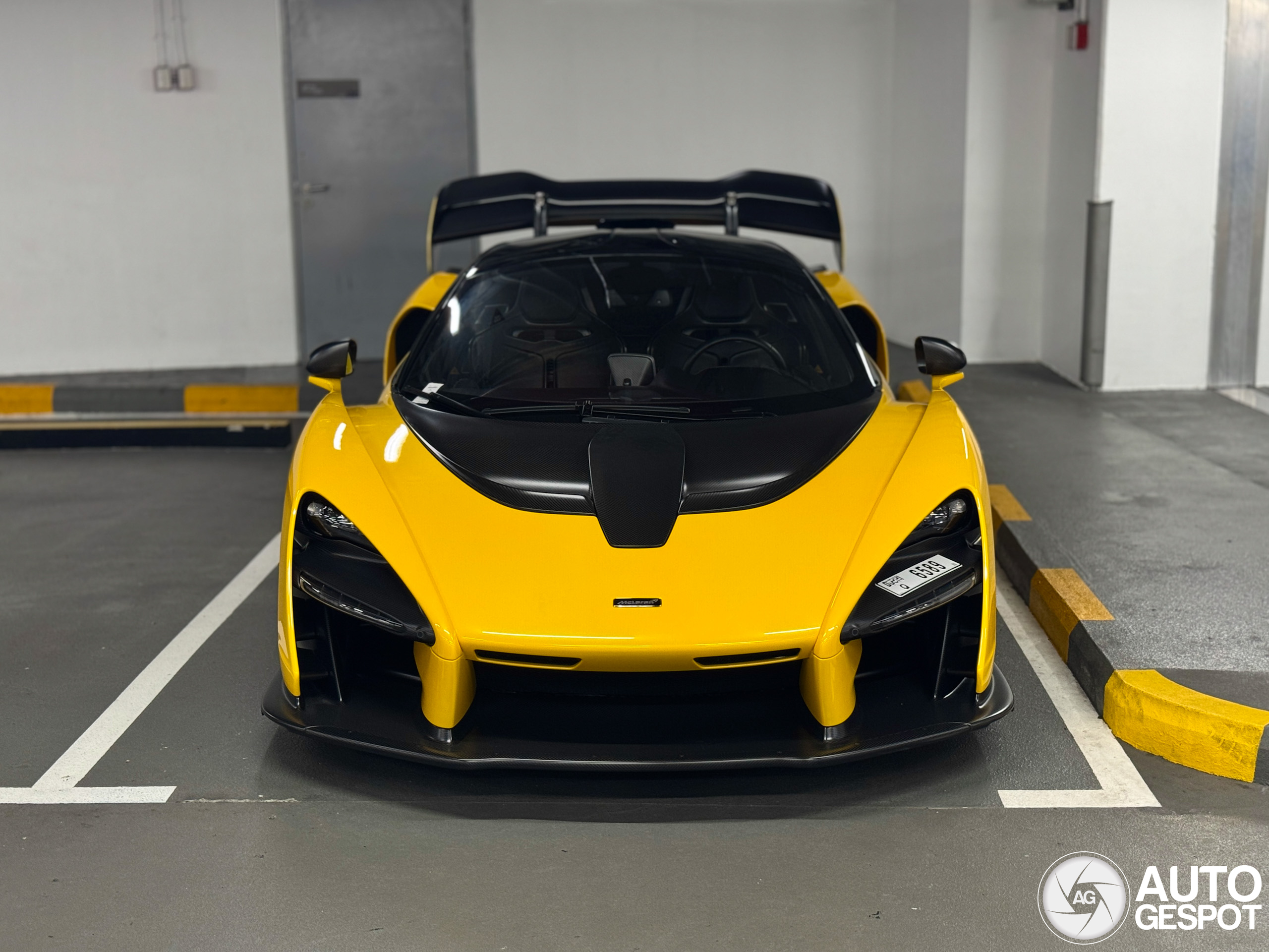 McLaren Senna
