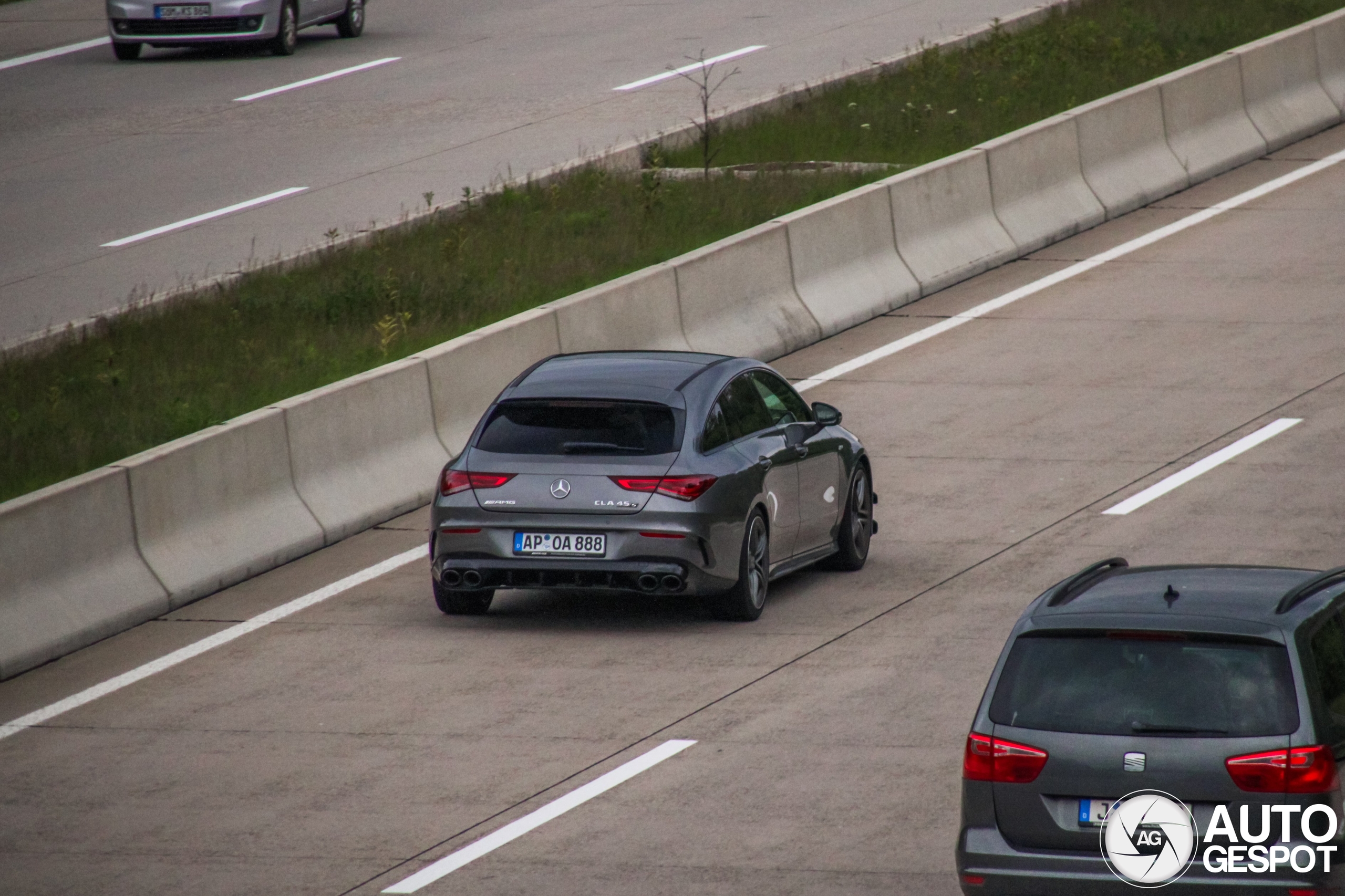 Mercedes-AMG CLA 45 S Shooting Brake X118