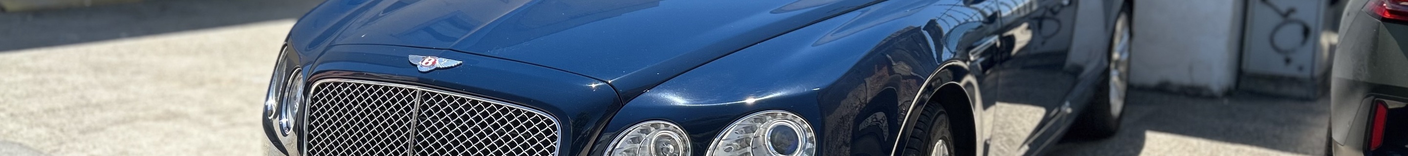 Bentley Flying Spur V8