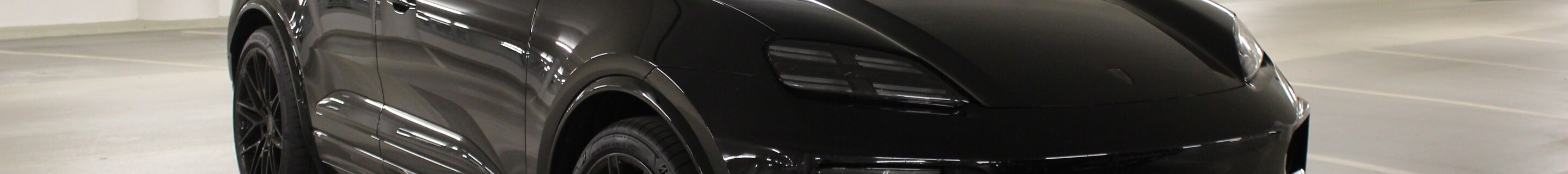 Porsche Macan EV Turbo