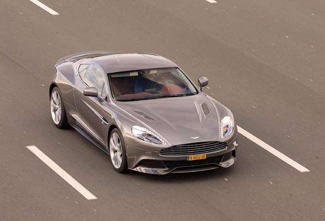 Aston Martin Vanquish 2013