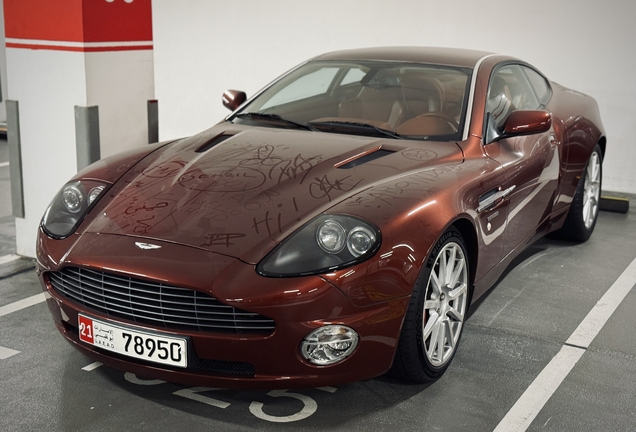 Aston Martin Vanquish S