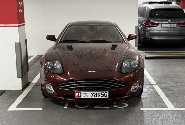 Aston Martin Vanquish S
