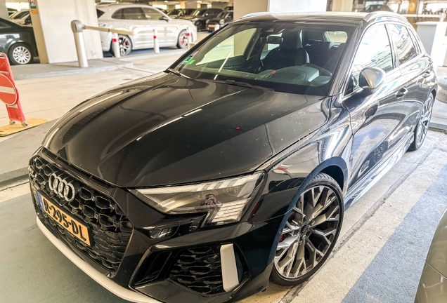 Audi RS3 Sportback 8Y