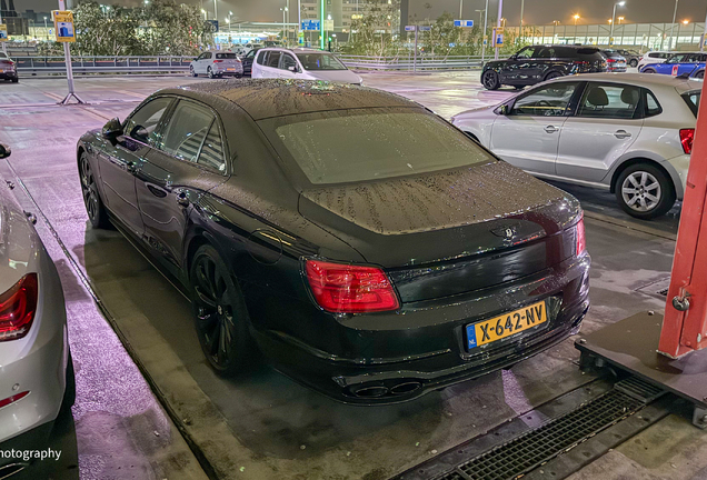 Bentley Flying Spur Hybrid Azure
