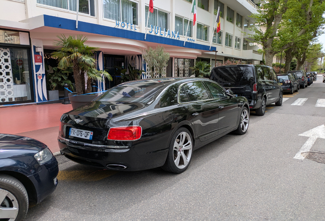 Bentley Flying Spur W12