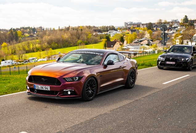 Ford Mustang GT 2015
