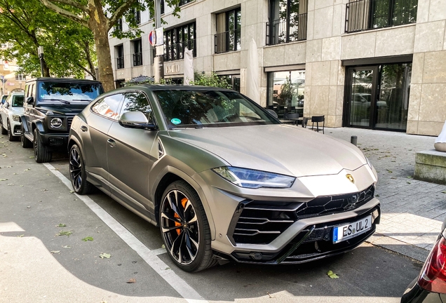Lamborghini Urus