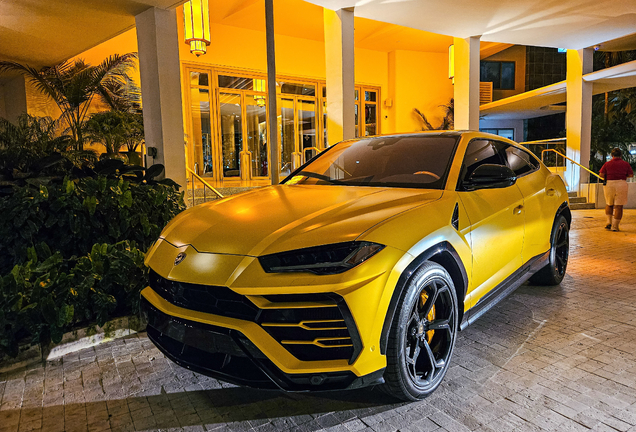 Lamborghini Urus