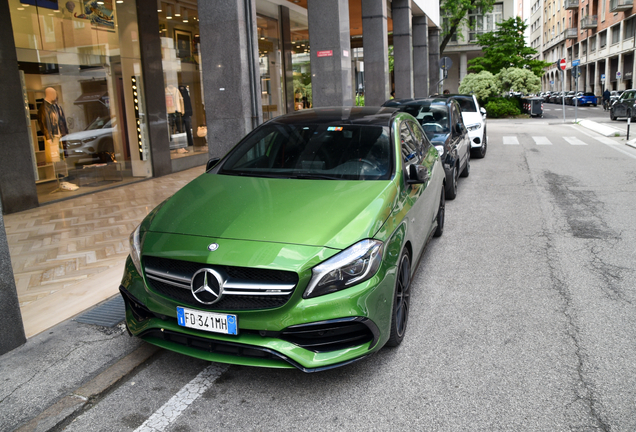Mercedes-AMG A 45 W176 2015